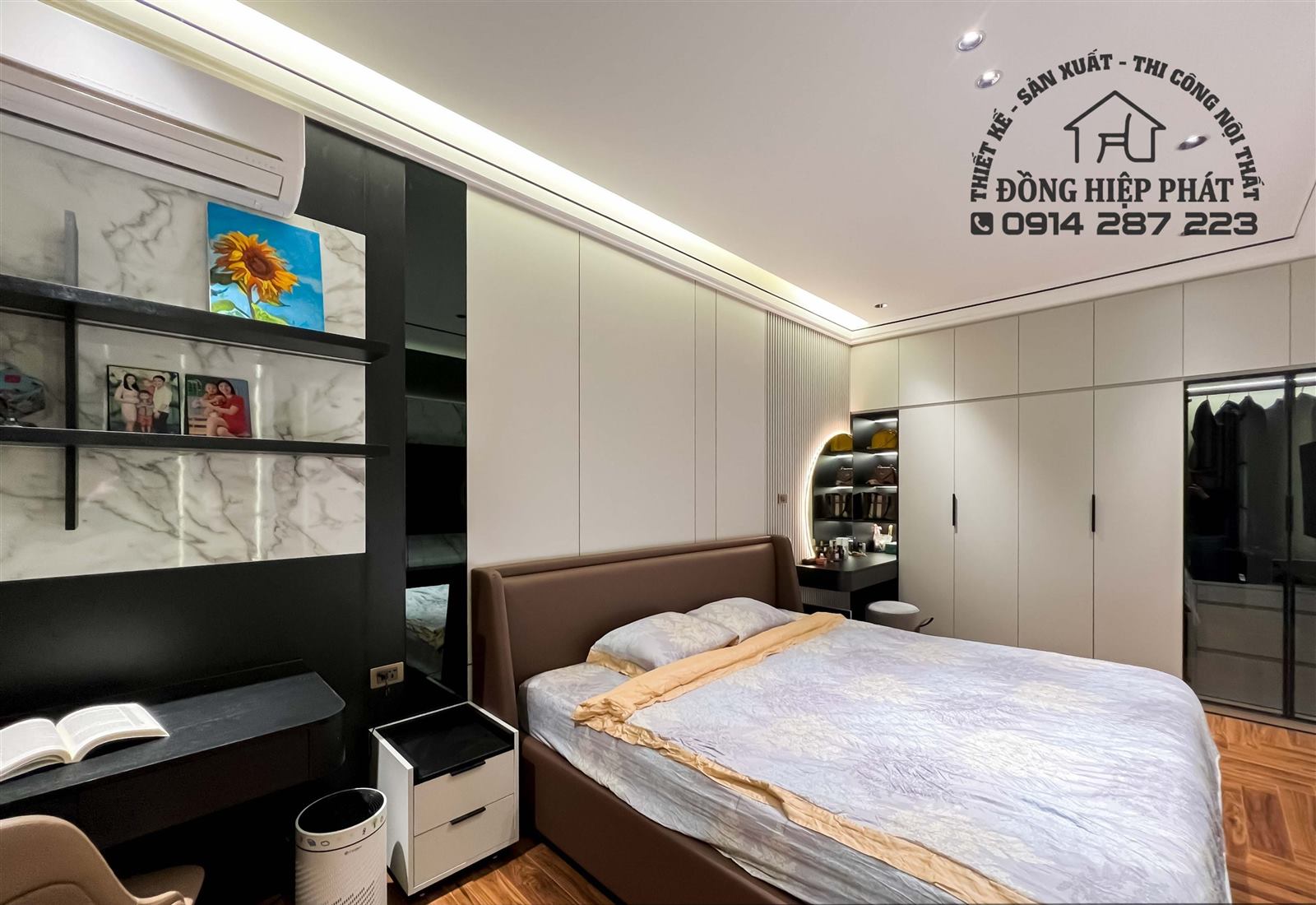 Phòng ngủ tủ áo trắng kèm bàn trang điểm gương LED — Đồng Hiệp Phát